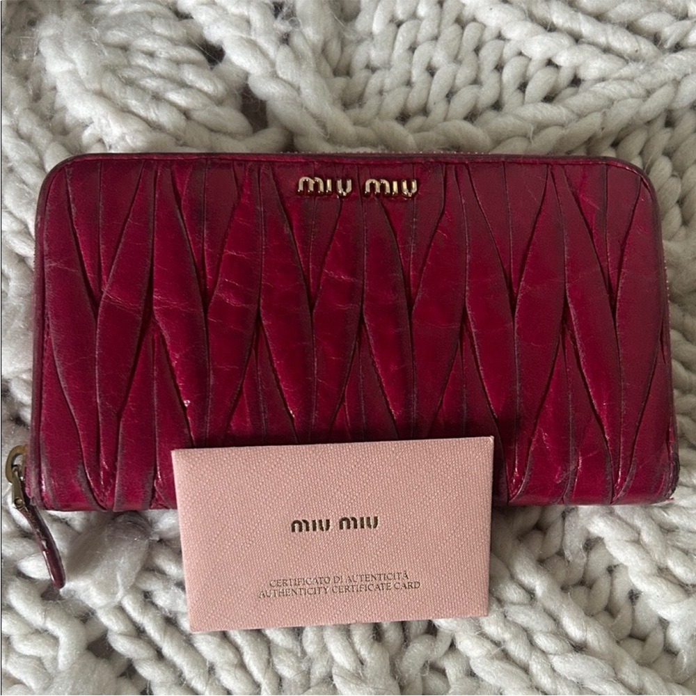 Miu Miu Peonia Matelasse Lux Zip Wallet